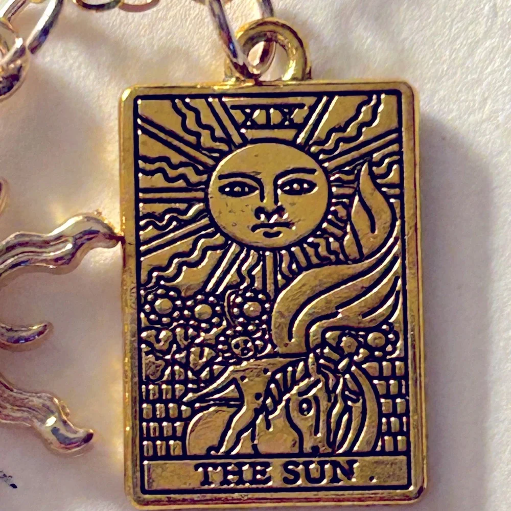 NWOT necklace Sun w “opal” center, The Sun Tarot Card etched goldtone charms 16” - Picture 5 of 11